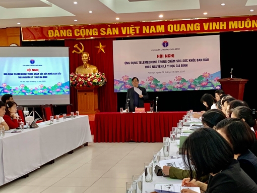 Sớm có hành lang pháp lý cho khám, chữa bệnh từ xa