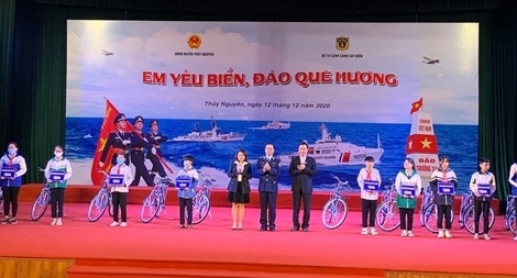 Cậu học trò lớp 8 chiến thắng ở cuộc thi "Em yêu biển đảo quê hương"