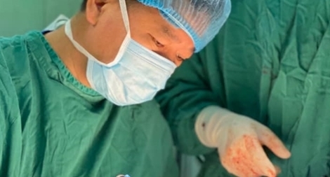 14 ngày tuổi đã phải phẫu thuật cắt gan 