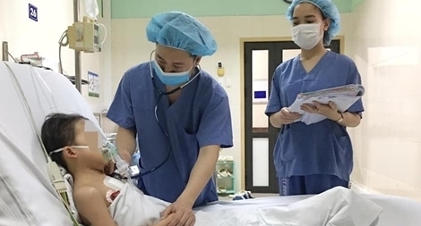 Cháu bé nhỏ tuổi nhất Việt Nam được ghép tim ở Bệnh viện Việt Đức