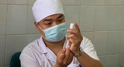 Việt Nam ghi nhận 1 ca tử vong do sốc phản vệ sau tiêm vaccine COVID-19
