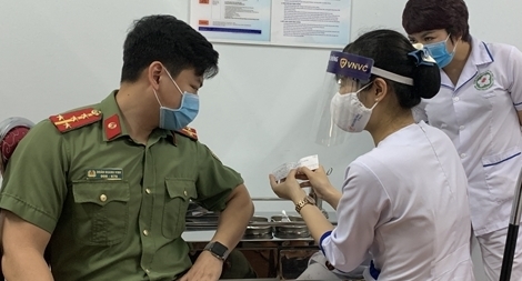 Trước ngày 15/8 phải tiêm chủng xong vaccine COVID-19 đợt 3