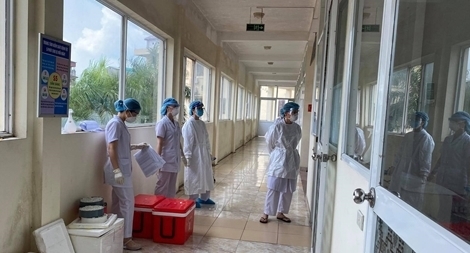 Bắc Giang triển khai test nhanh tại 3 điểm nóng