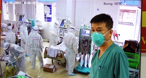 Khu điều trị bệnh nhân COVID-19 nặng ở Bắc Giang hoạt động gần hết công suất 