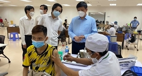 TP Hồ Chí Minh khởi động chiến dịch tiêm 836.000 liều vaccine phòng COVID-19