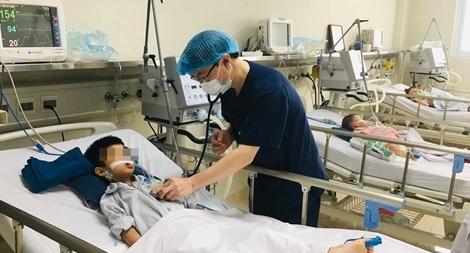Nhiều trẻ hôn mê, thở máy do viêm não Nhật Bản