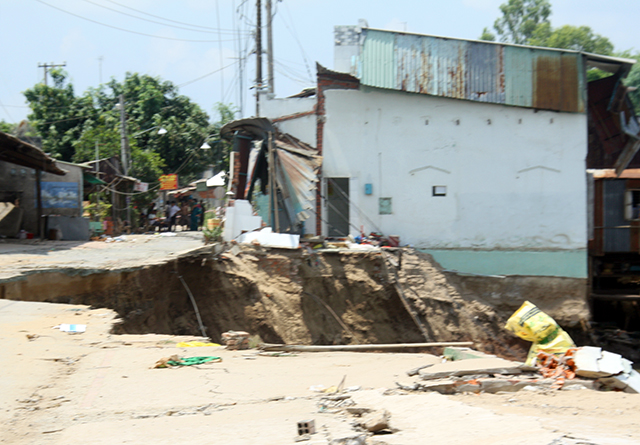 90 tỷ đồng trôi sông trong vụ sạt lở ở An Giang
