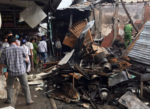 Cháy chợ lúc rạng sáng, 2 vợ chồng tử vong thương tâm