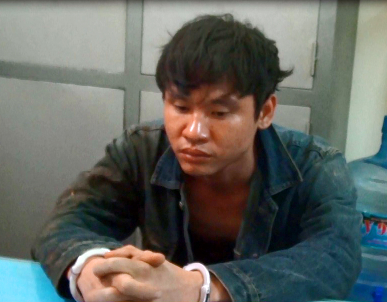 Không tiền tiêu Tết, thanh niên vào tiệm vàng cướp giật