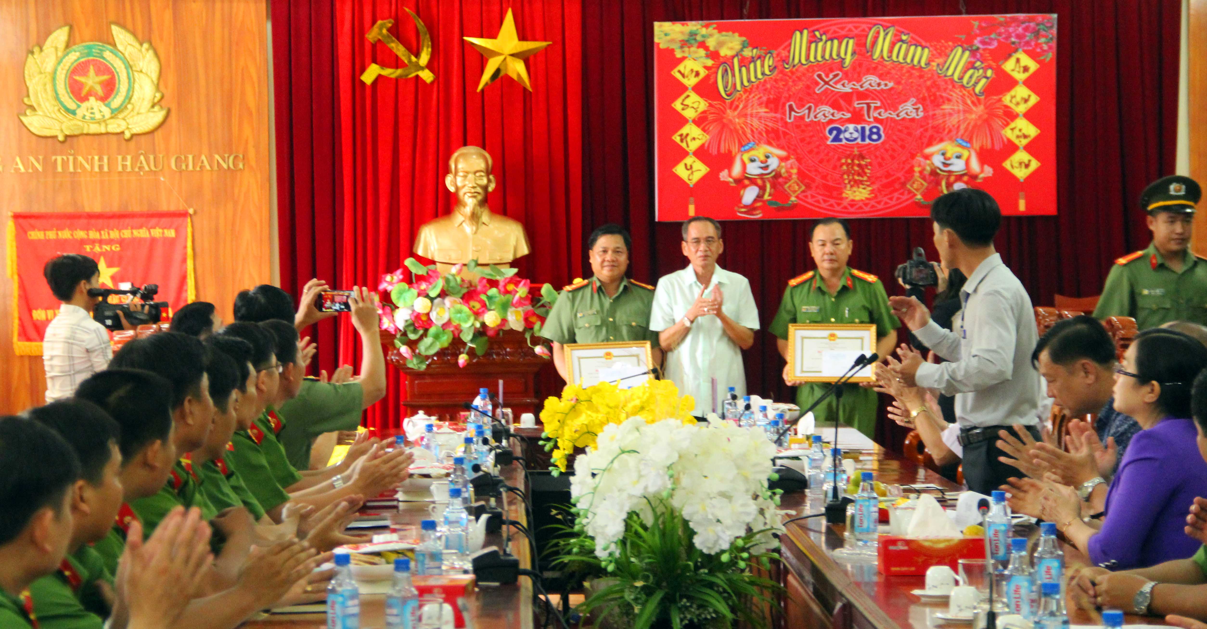 Chém chết người vì đòi nợ không thành