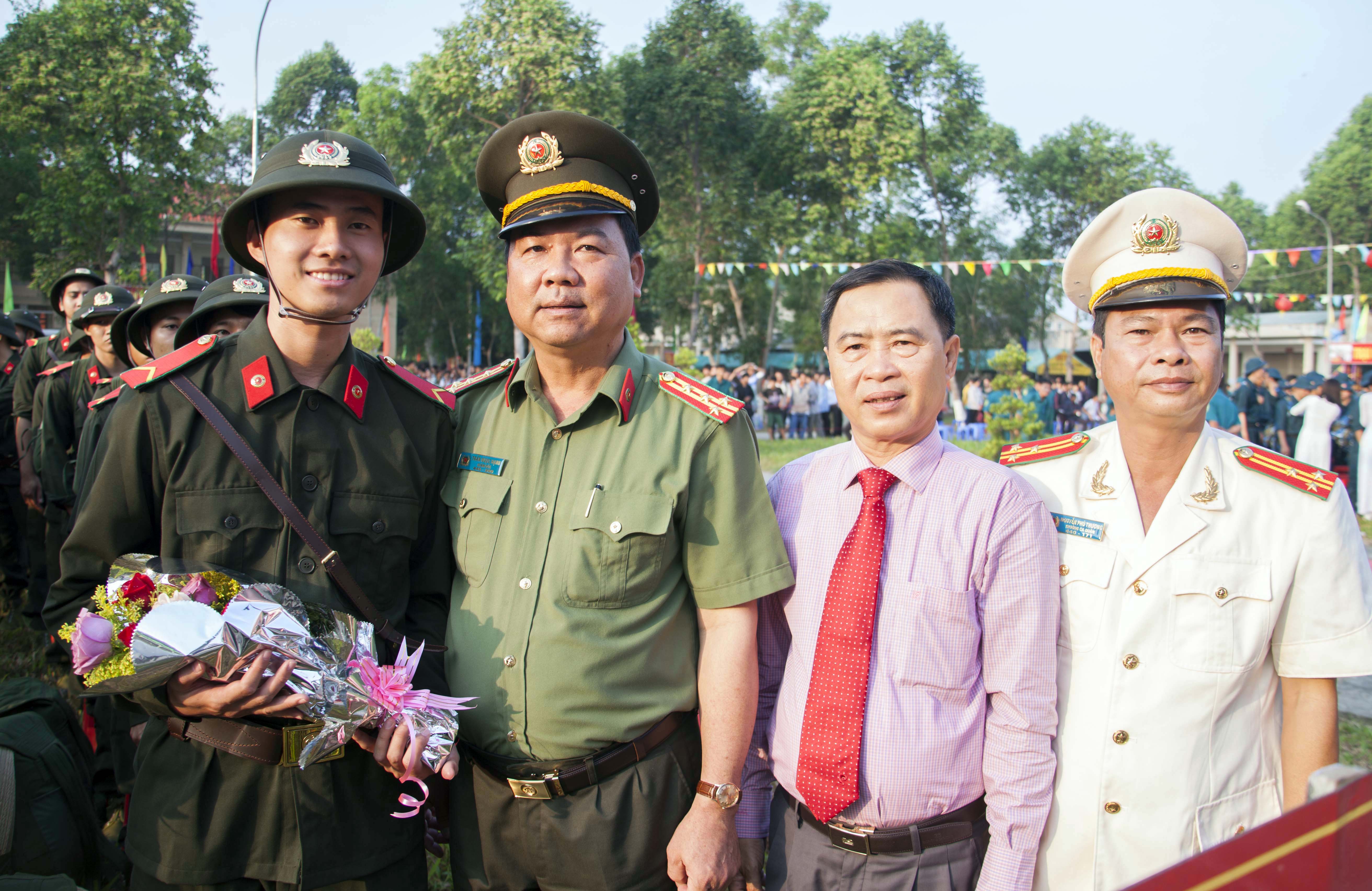 1485 thanh niên thực hiện nghĩa vụ Quân sự và nghĩa vụ Công an