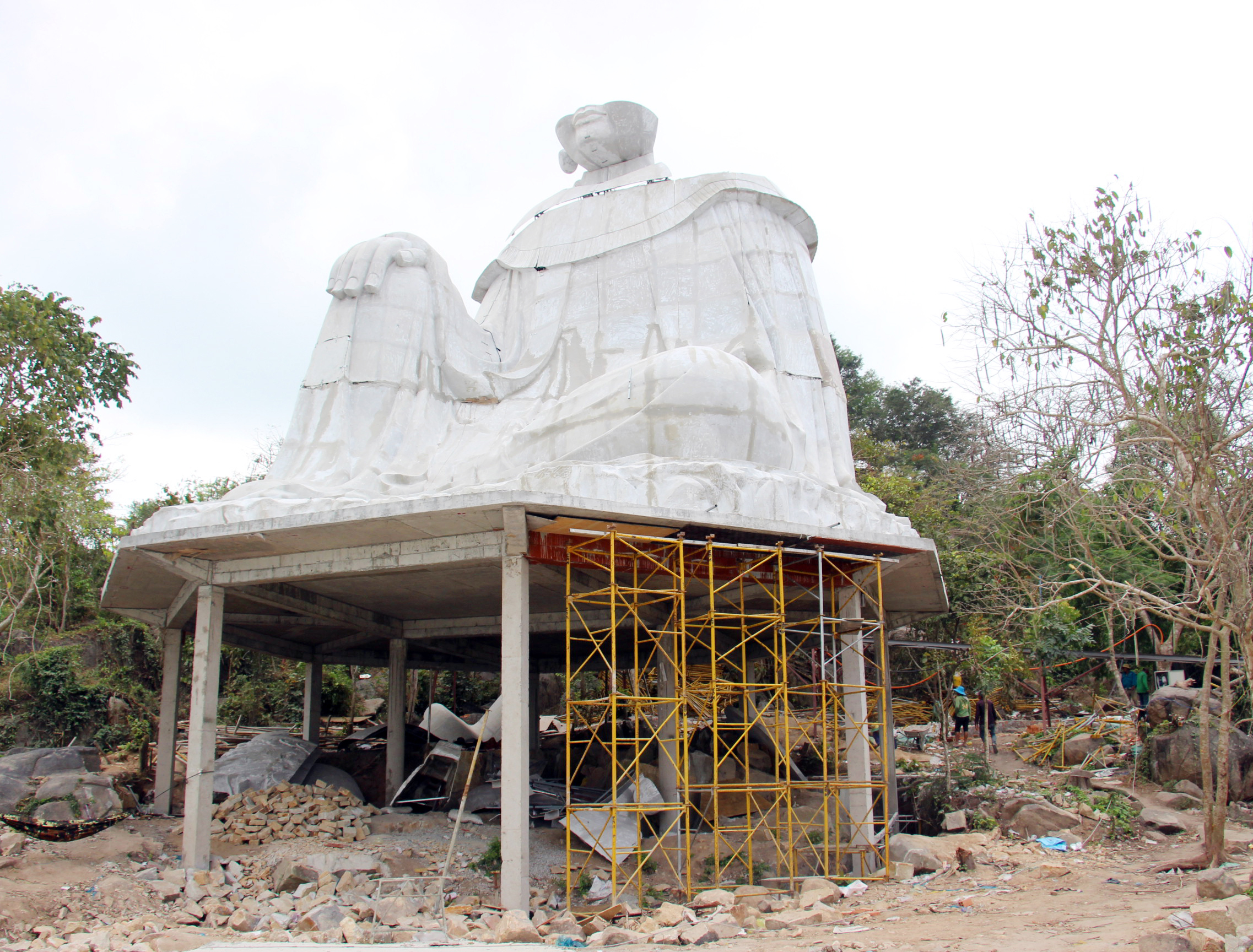 Xử phạt công ty xây dựng trái phép tượng Bà Chúa Xứ trên Núi Sam 30 triệu đồng