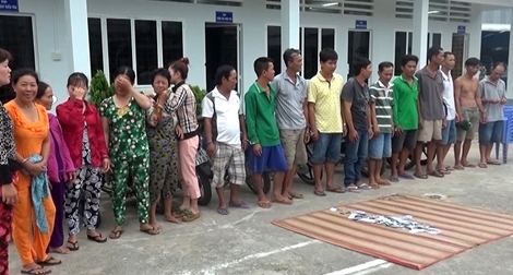 22 “con bạc” sát phạt tại khu đất trống của Khu dân cư