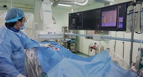 Bị chảy máu mũi hơn 5 ngày không cầm được