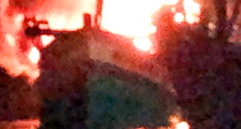 Tàu biển chứa 10.000 lít dầu cháy rụi trên biển Phú Quốc