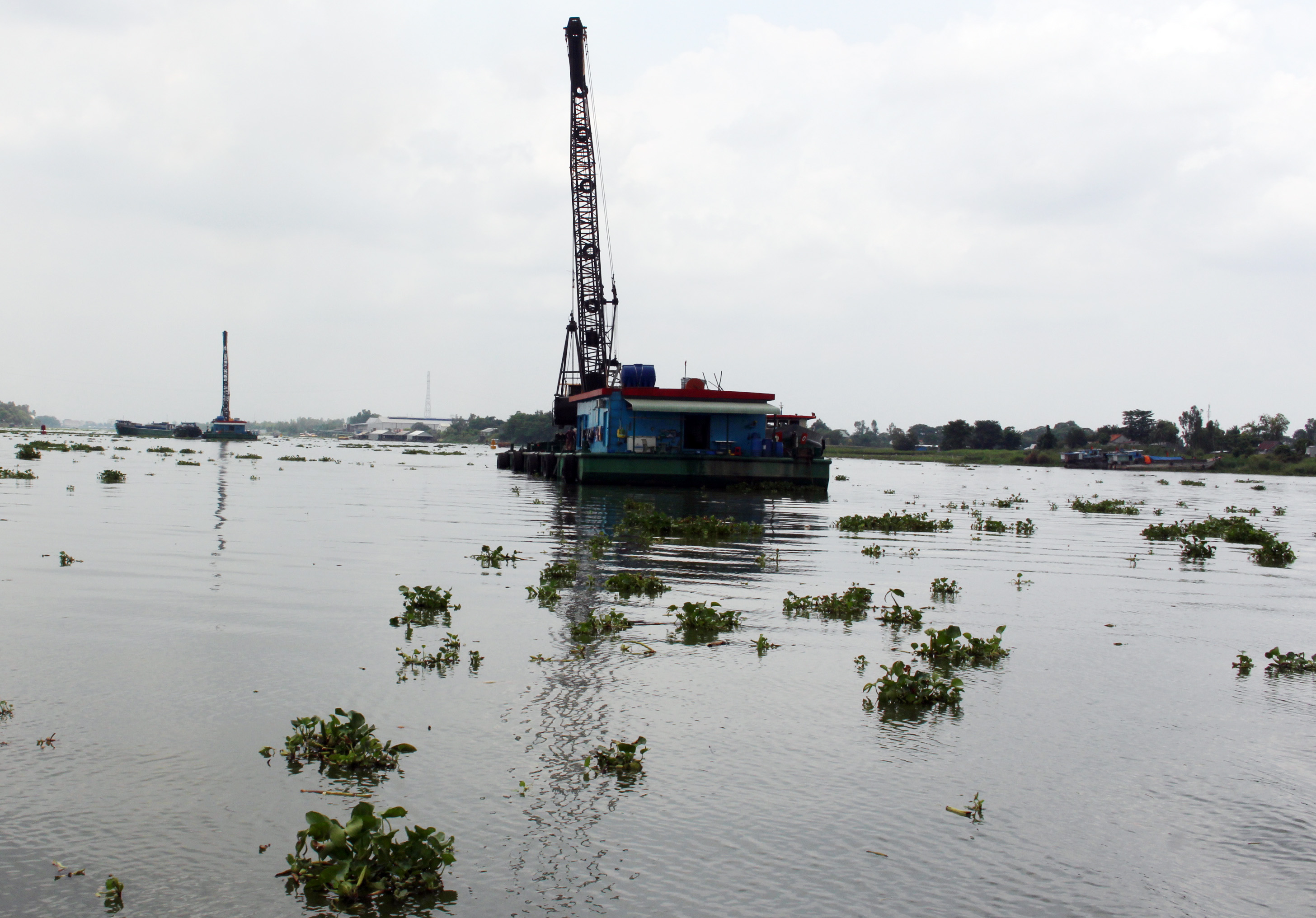 Hai mẹ con tử vong thương tâm trên sông Hậu