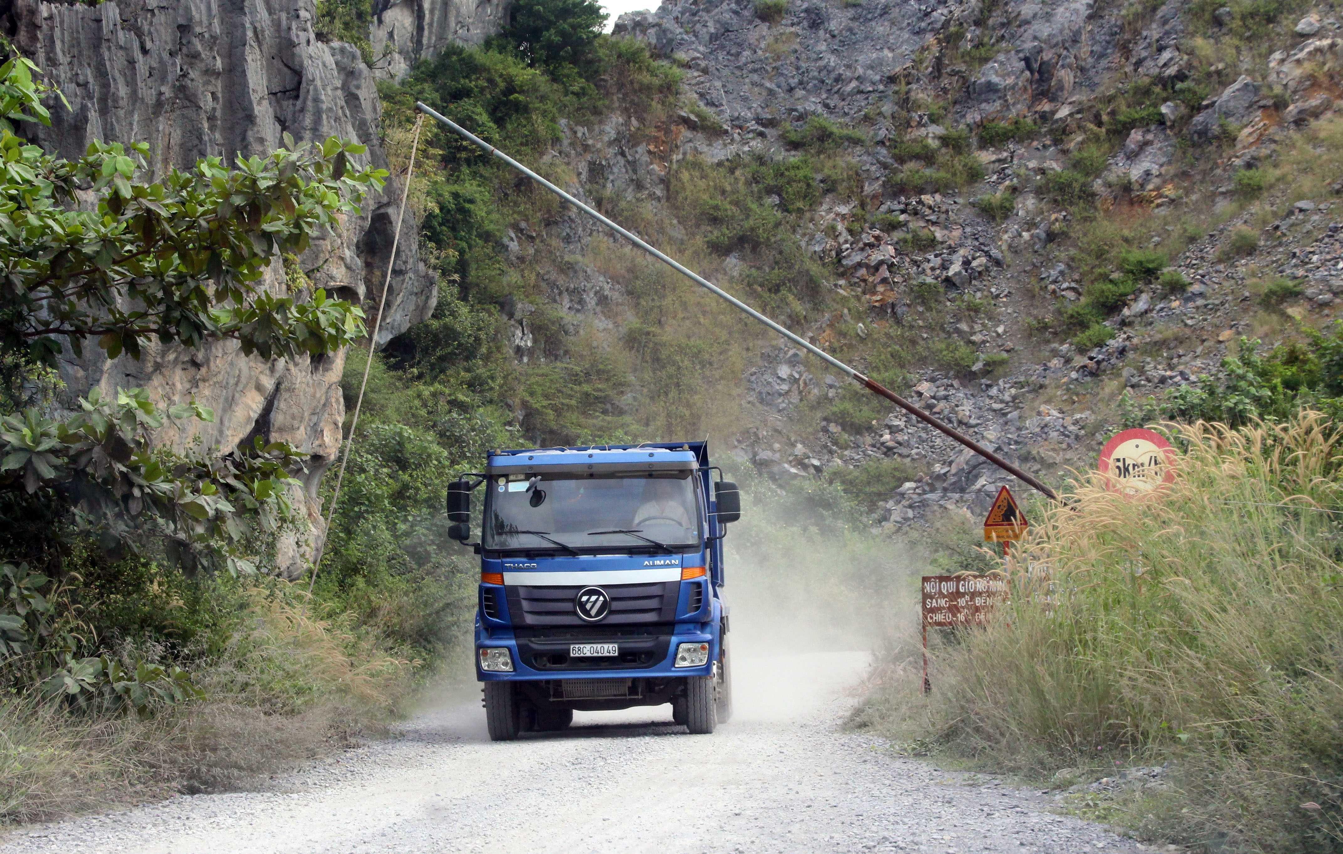 Hai công nhân tử vong trong lúc khai thác đá ở Kiên Giang