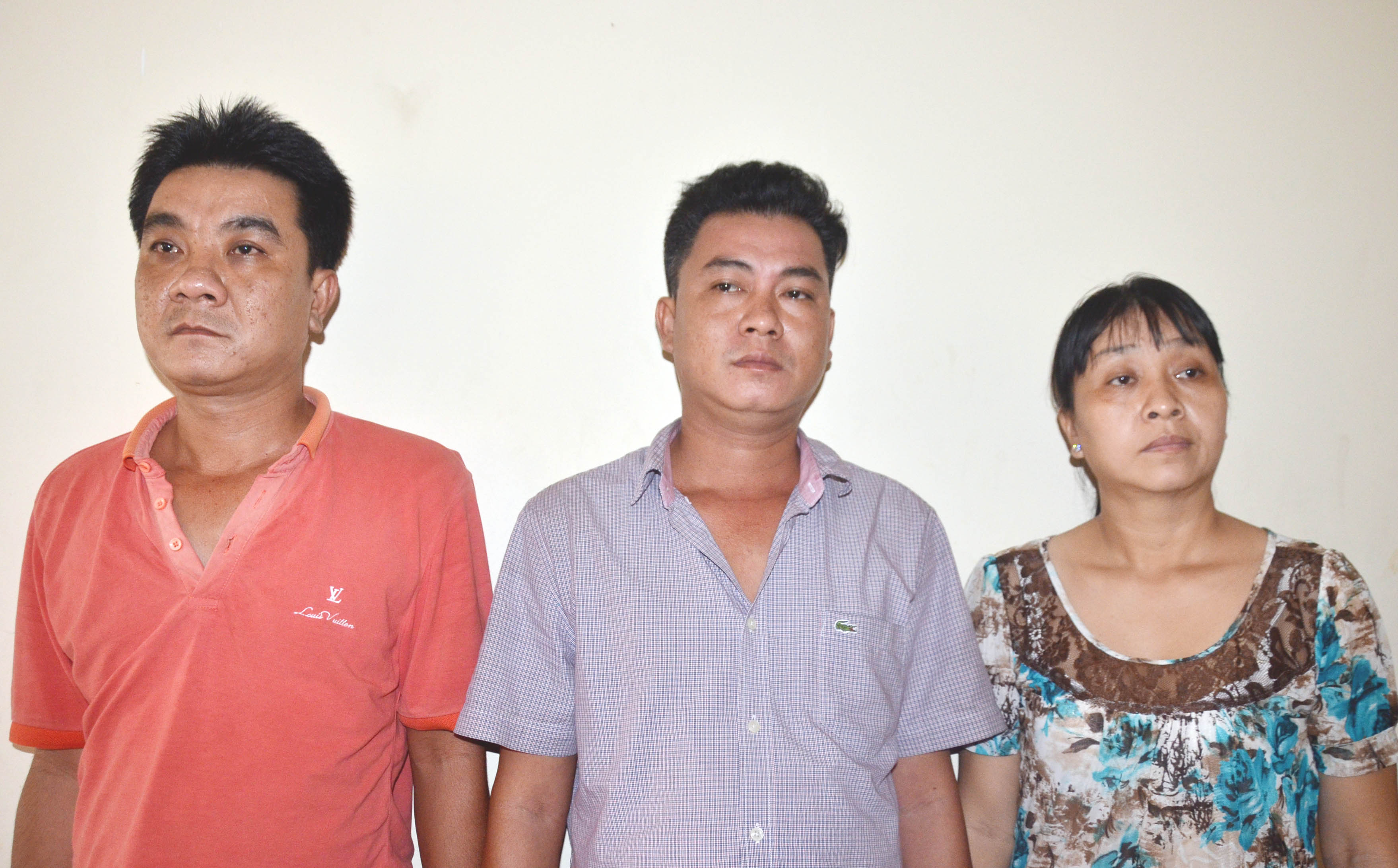 3 chị em tổ chức đường dây ghi đề hàng trăm triệu mỗi ngày