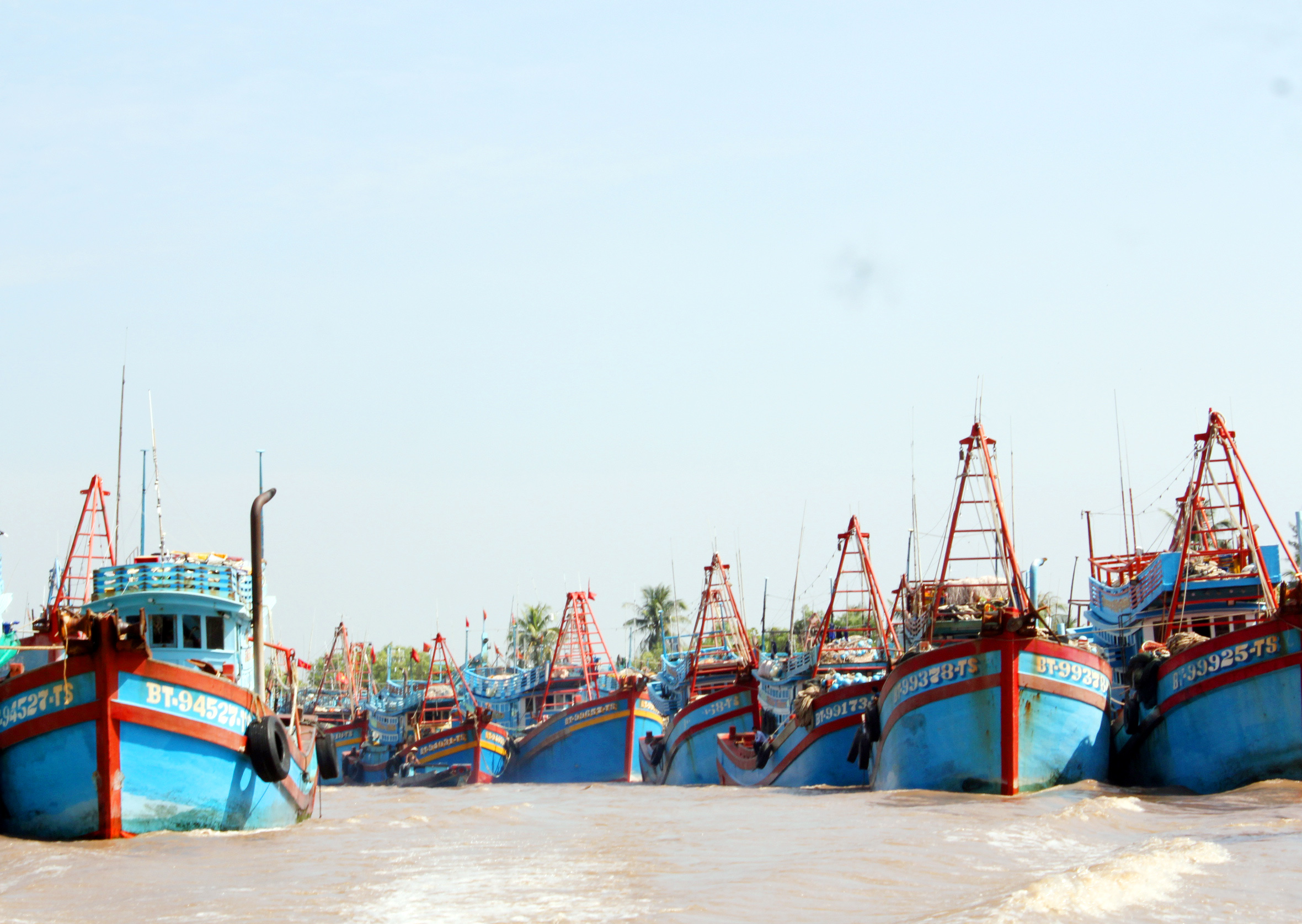 Vi phạm vùng biển nước ngoài, một chủ tàu cá bị phạt 800 triệu đồng