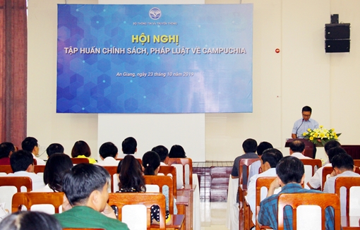 Tập huấn chính sách, pháp luật và kỹ năng phổ biến pháp luật về Campuchia