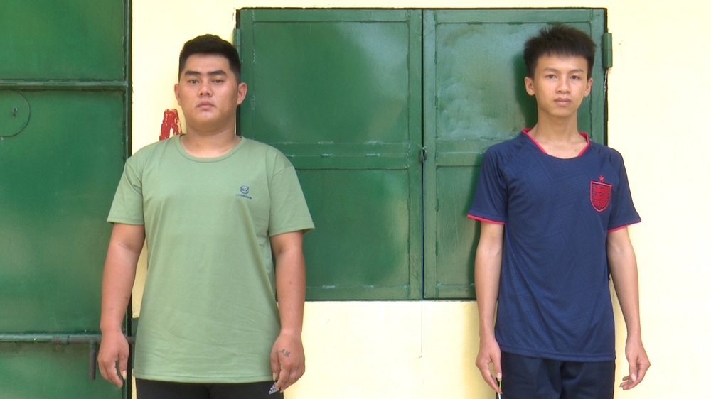 Khởi tố 2 đối tượng buôn bán pháo nổ