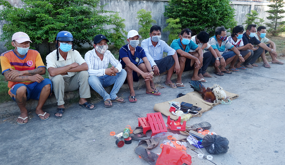 Triệt phá 2 “ổ cờ bạc” trong ngày Chủ nhật