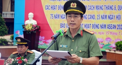 Công an Bến Tre ra quân thực hiện cao điểm tấn công, trấn áp tội phạm