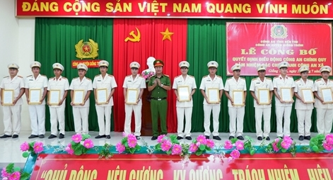 Công an Giồng Trôm điều động Công an chính quy về đảm nhận chức danh Công an xã 