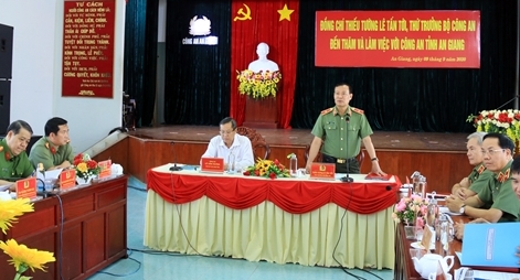 Thứ trưởng Lê Tấn Tới làm việc với Công an tỉnh An Giang