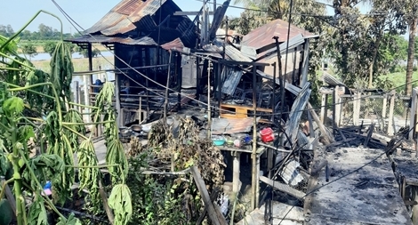 Hỏa hoạn thiêu rụi 7 căn nhà ở TP Châu Đốc