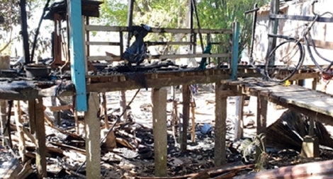 Người đàn ông tử vong trong căn nhà cháy rụi lúc nửa đêm