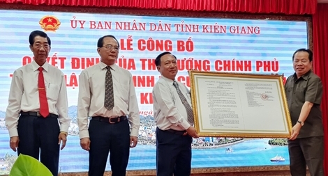 Công bố quyết định thành lập Khu kinh tế Cửa khẩu Hà Tiên