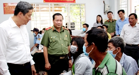 Động viên CBCS làm nhiệm vụ cấp CCCD