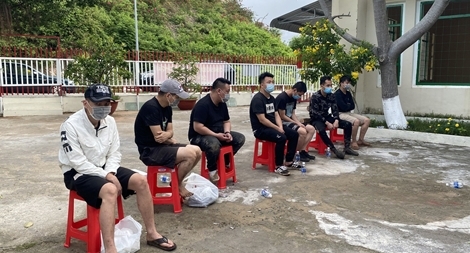 Phát hiện 13 người Trung Quốc xuất cảnh trái phép sang Campuchia