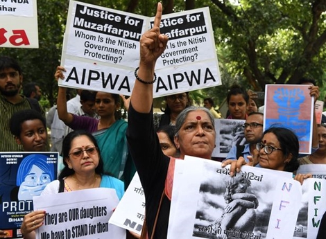 Ấn Độ: Bé gái 4 tuổi bị hãm hiếp tập thể trong bệnh viện