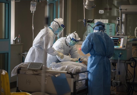 Thả tù nhân nhiễm COVID-19, ba quan chức Vũ Hán mất việc