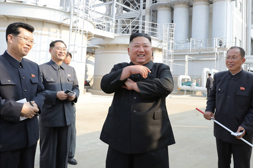 Ông Kim Jong-un chúc mừng ông Tập Cận Bình vì đã "chiến thắng" COVID-19