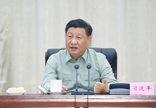 Ông Tập thăm căn cứ quân sự, lệnh "sẵn sàng tác chiến"