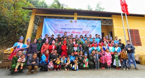 Mang xuân ấm về với đồng bào nơi rẻo cao Tây Bắc