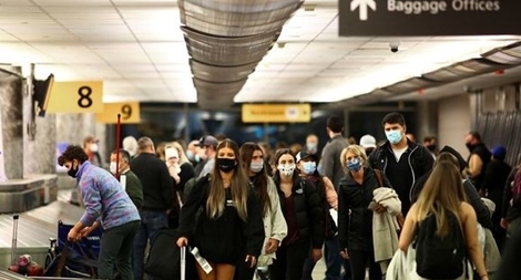 Người dân Mỹ buộc phải đeo khẩu trang trên mọi phương tiện công cộng