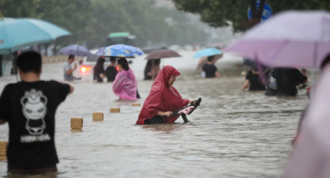 Mưa lũ nghiêm trọng ở Trung Quốc, nhiều nơi chìm trong biển nước