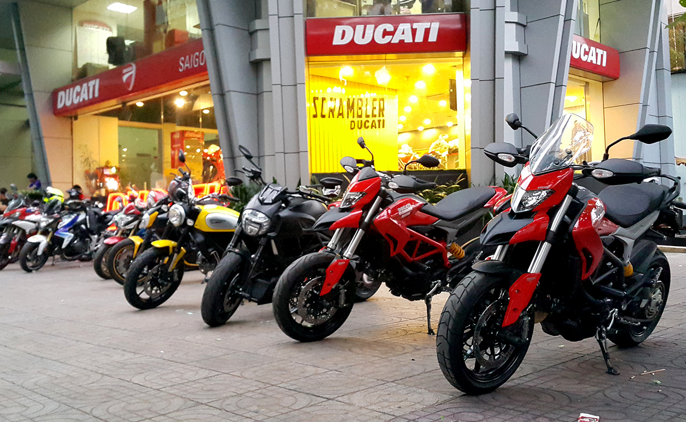 Ducati giảm giá toàn bộ các dòng xe tại Việt Nam