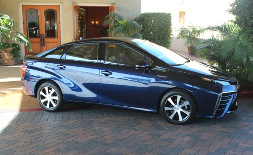 Toyota và Mazda đồng loạt triệu hồi xe lỗi 