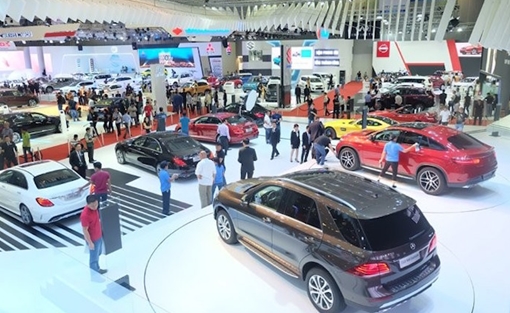 Sức mua thấp, thị trường ô tô trong nước giảm mạnh