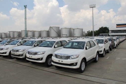Thêm lượng lớn ô tô nhập khẩu từ Asian về Việt Nam