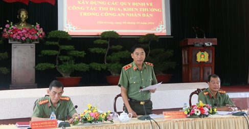 Hội thảo xây dựng các quy định về công tác thi đua khen thưởng trong CAND 