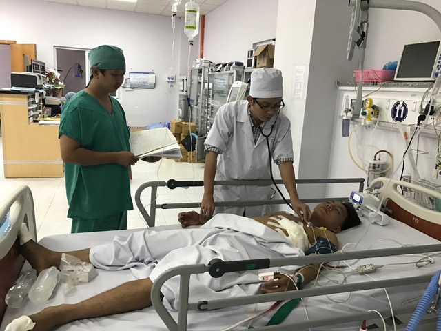 Nghẹt thở giành giật sự sống cho một bệnh nhân bị đâm thủng tim 