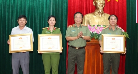 Đảm bảo quốc phòng - an ninh vùng Tây Nam Bộ 