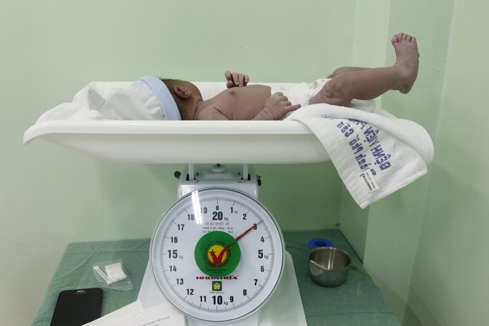 Cần Thơ đón chào những công dân “nhí” đầu tiên của năm 2018