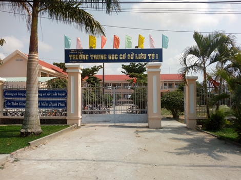 Làm việc ở Phòng… nhận lương ở Trường